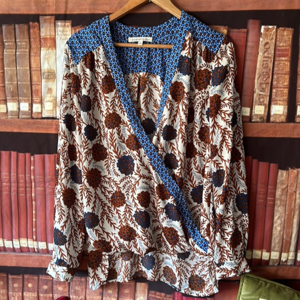 Danielβ Rainn Floral Faux Wrap Blouse Hydrangea Medium shirt